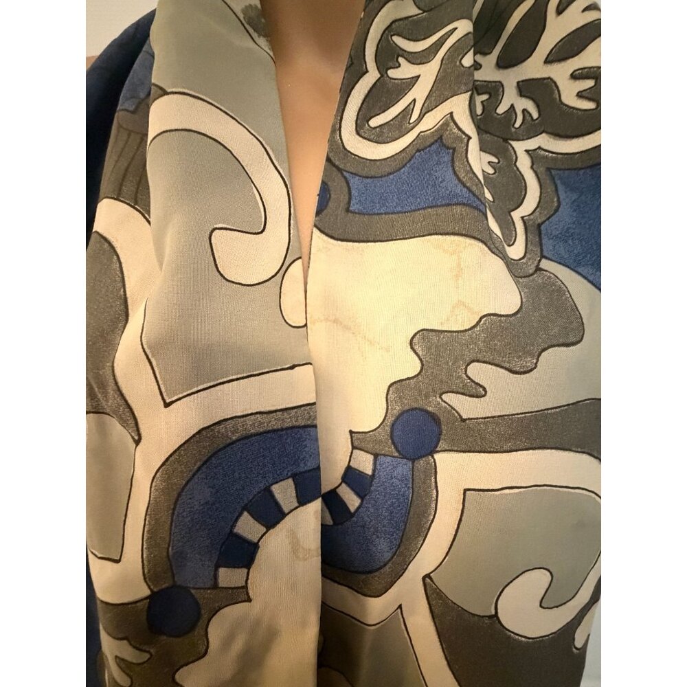 Fringed Rectangular Scarf Reversible Two Differen… - image 6